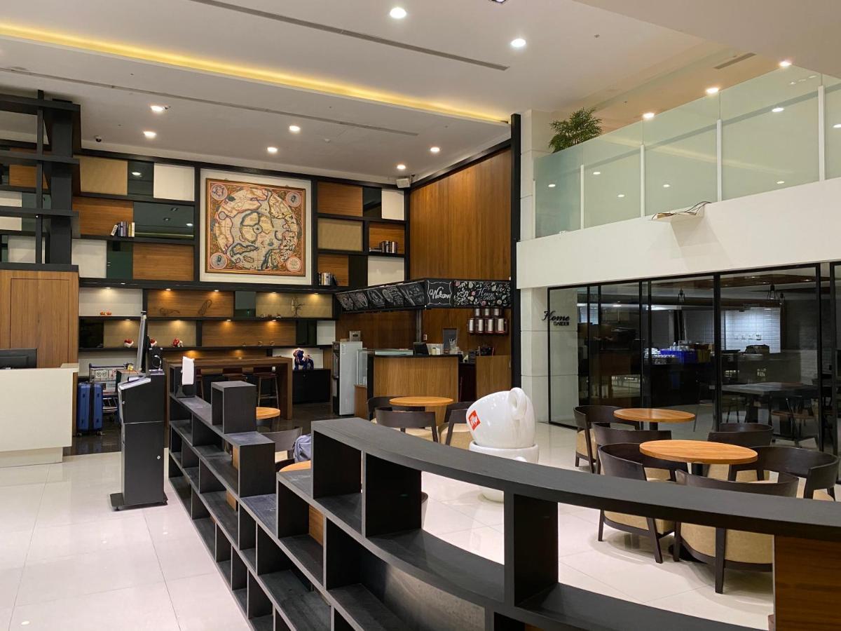 Check Inn Taipei Neihu Eksteriør billede